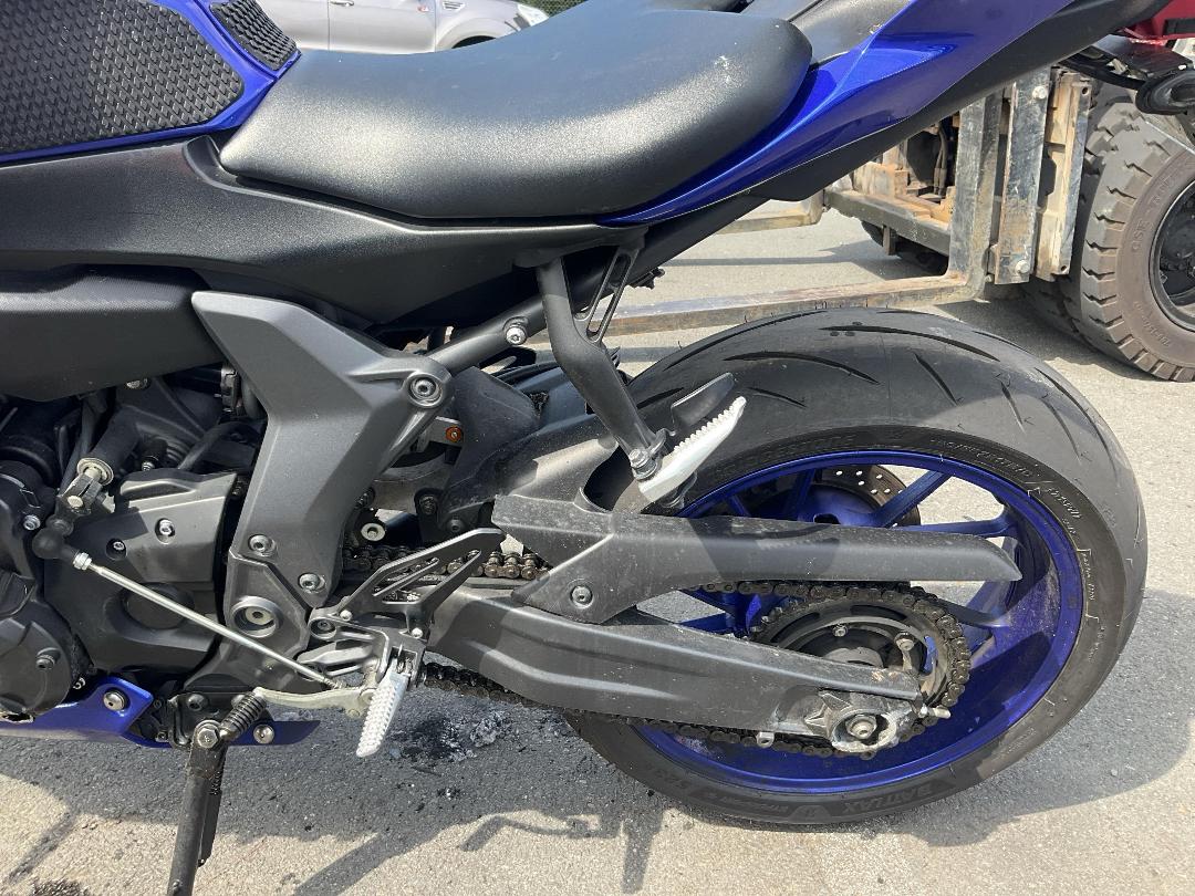 Photo '4' of Yamaha YZF-R7LA P