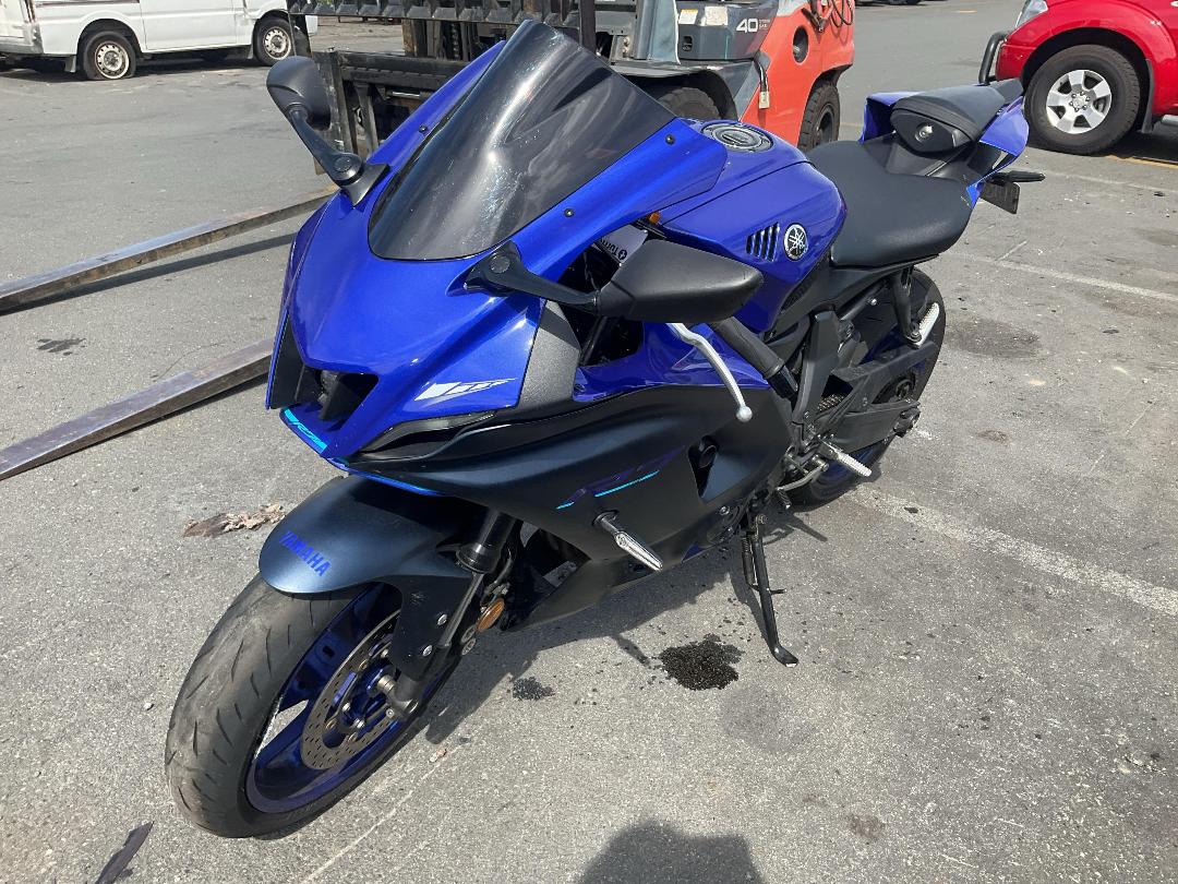 Photo '2' of Yamaha YZF-R7LA P