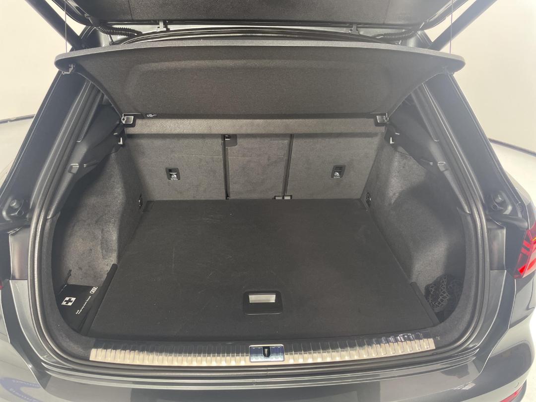 Photo '14' of Audi Q3