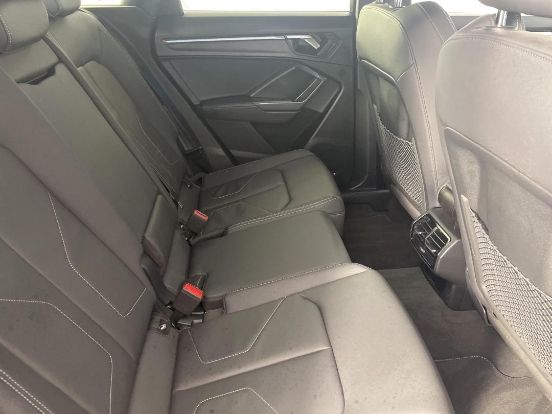 Photo '20' of Audi Q3