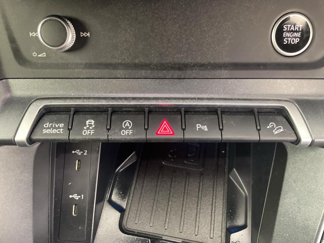 Photo '29' of Audi Q3