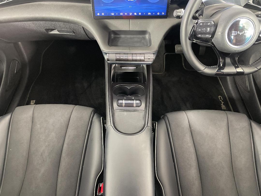 Photo '18' of BYD Dolphin