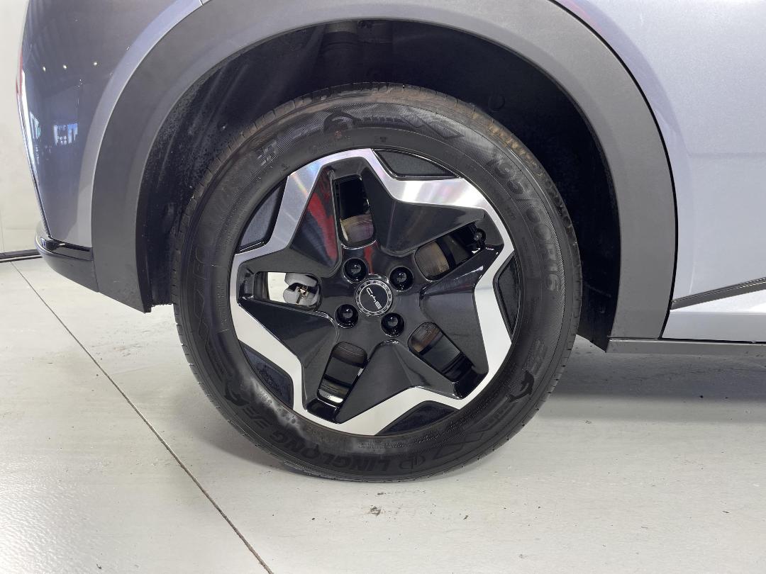 Photo '12' of BYD Dolphin