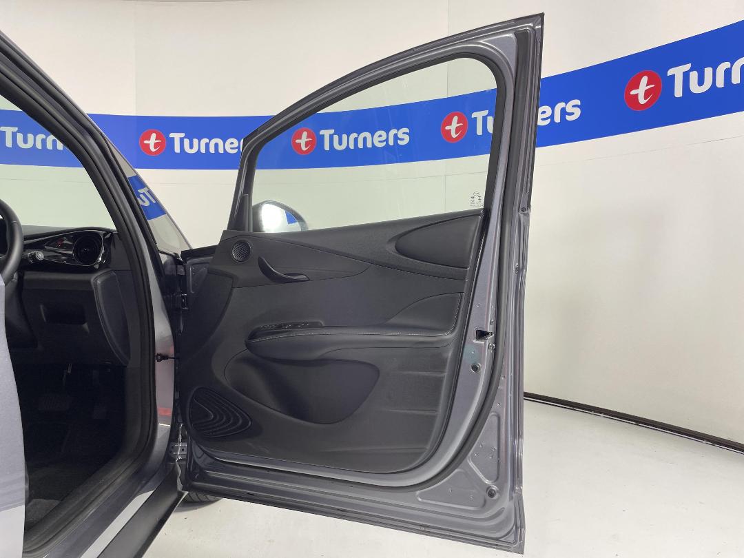 Photo '15' of BYD Dolphin