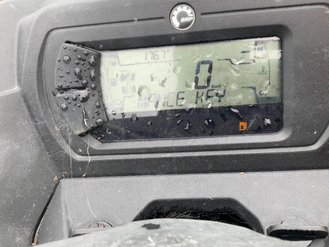 Photo '10' of CAN AM OUTLANDER XUH D5 Photo '10' of CAN AM OUTLANDER XUH D5