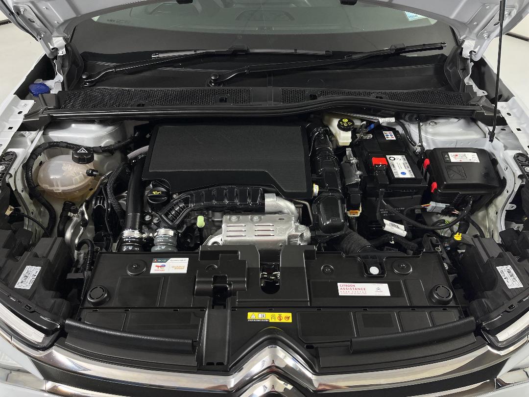 Photo '13' of Citroen C4 Photo '13' of Citroen C4