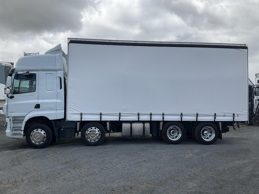 Photo '18' of DAF CF 530 Curtainsider