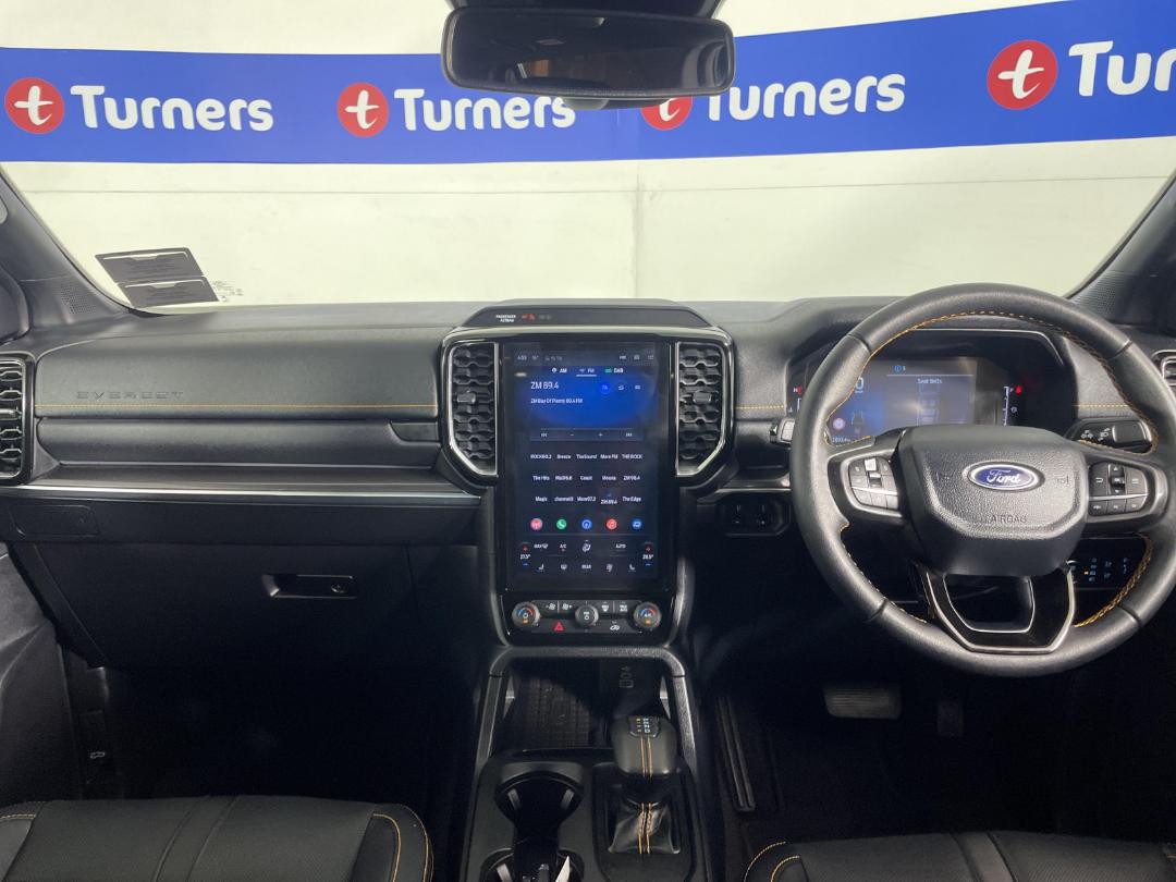 Photo '17' of Ford Everest