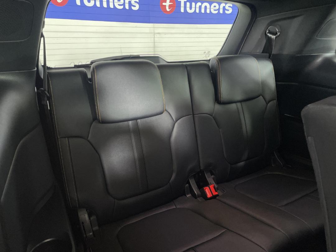 Photo '33' of Ford Everest