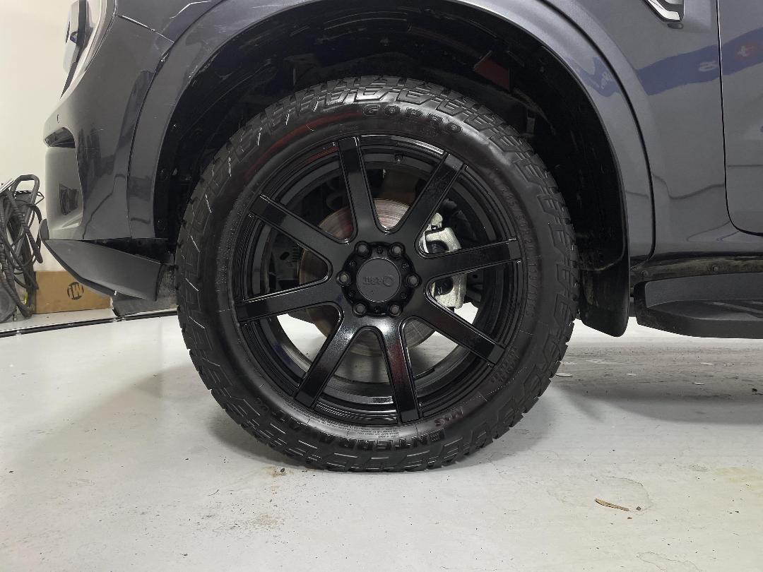 Photo '10' of Ford Everest