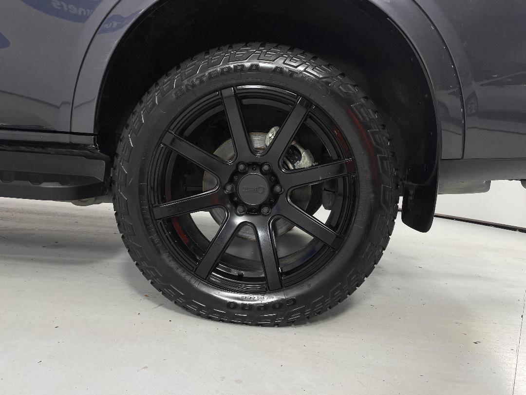 Photo '11' of Ford Everest