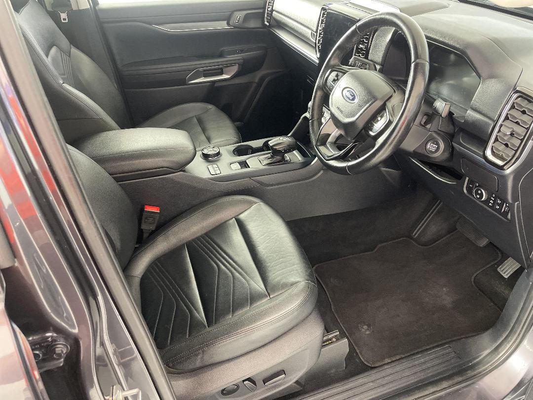 Photo '16' of Ford Everest