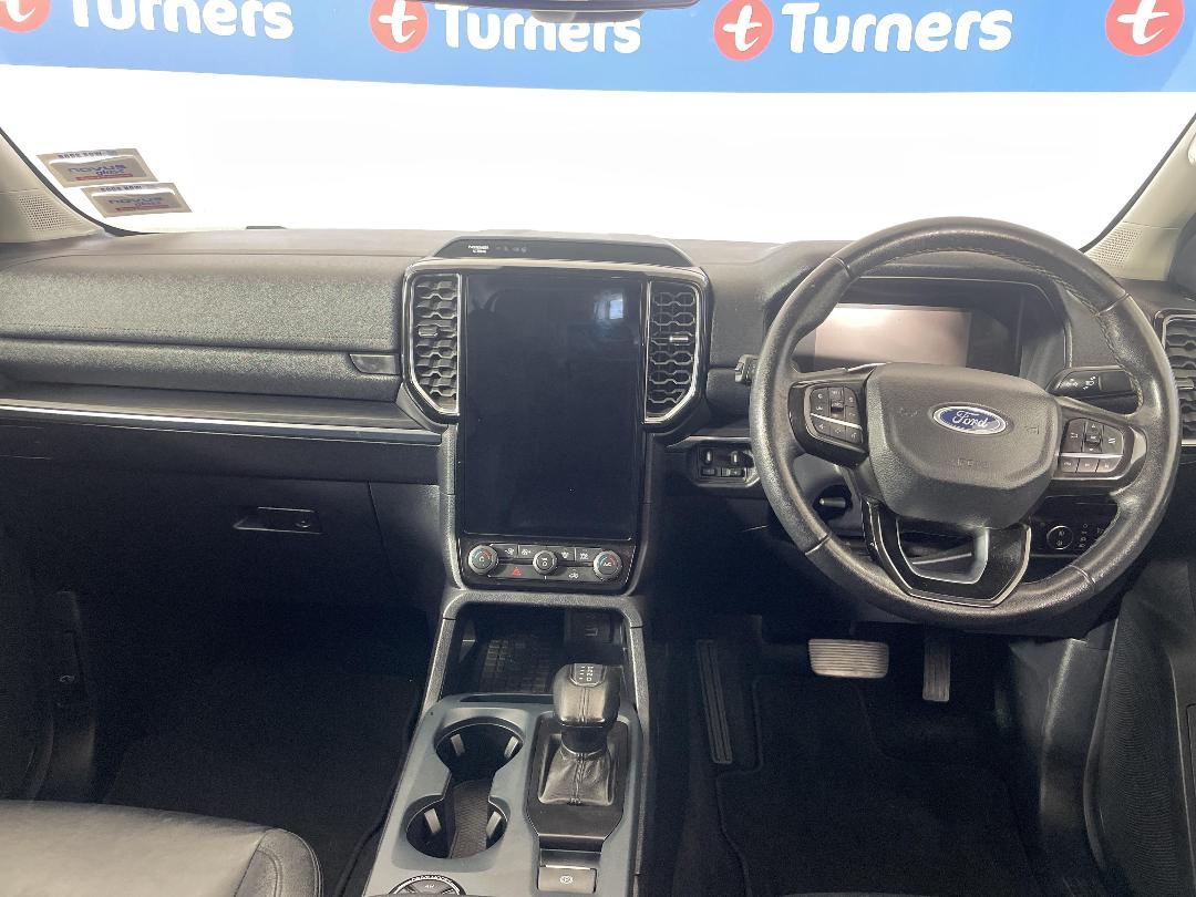 Photo '17' of Ford Everest