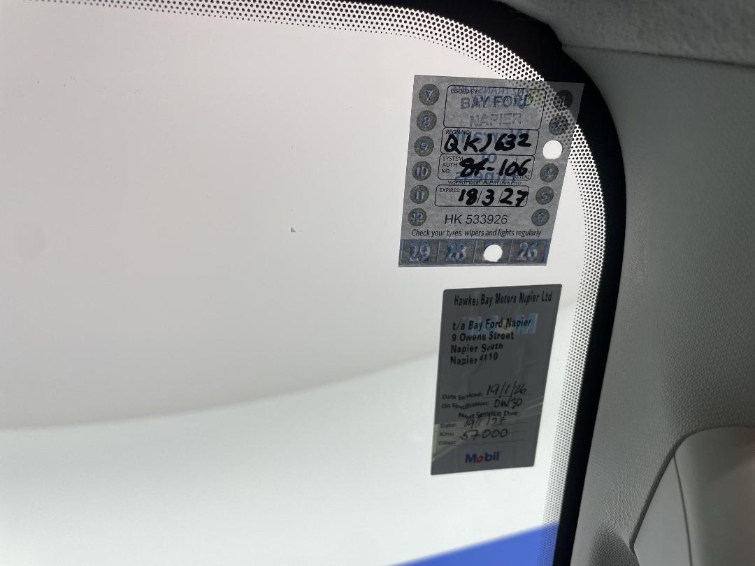 Photo '25' of Ford Everest