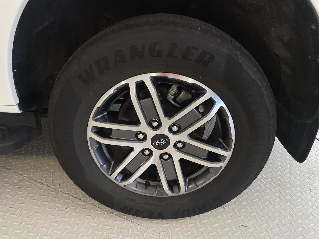 Photo '11' of Ford Everest Photo '11' of Ford Everest