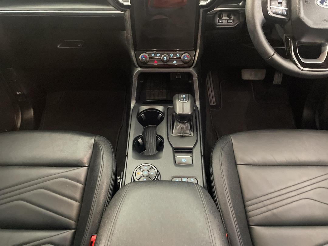 Photo '18' of Ford Everest Photo '18' of Ford Everest