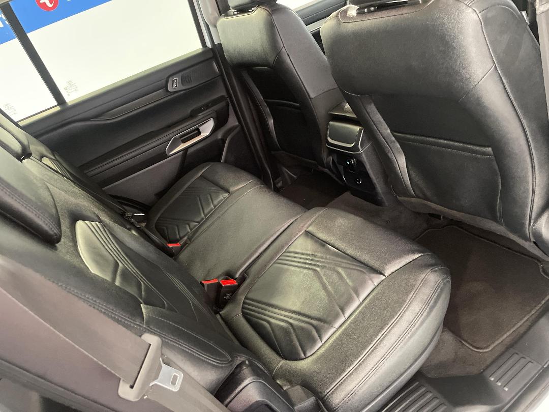 Photo '20' of Ford Everest Photo '20' of Ford Everest