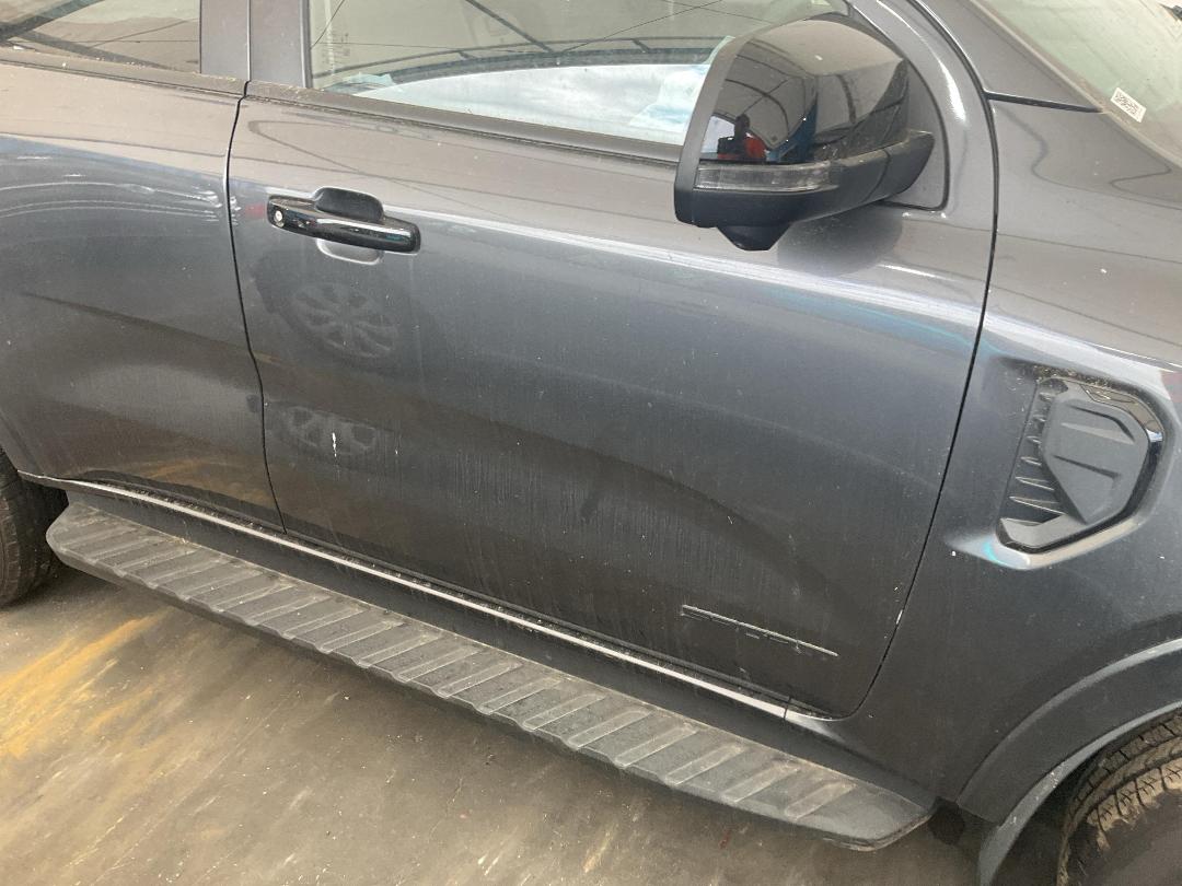 Photo '3' of Ford Everest Sport Photo '3' of Ford Everest Sport