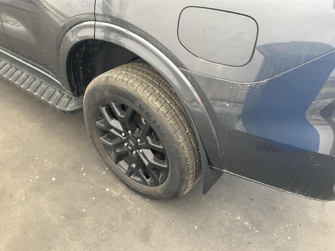 Photo '11' of Ford Everest Sport Photo '11' of Ford Everest Sport