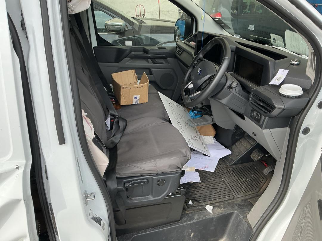 Photo '11' of Ford Transit Custom 320 SWB Photo '11' of Ford Transit Custom 320 SWB