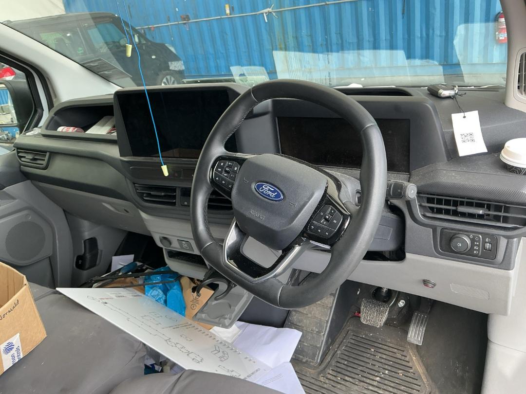 Photo '12' of Ford Transit Custom 320 SWB Photo '12' of Ford Transit Custom 320 SWB