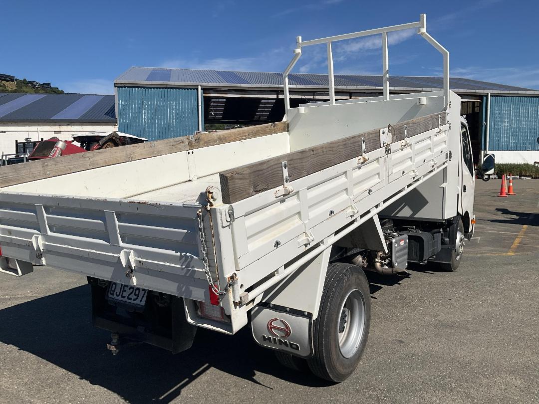 Photo '6' of Hino 300 XKU720R Tipper Photo '6' of Hino 300 XKU720R Tipper