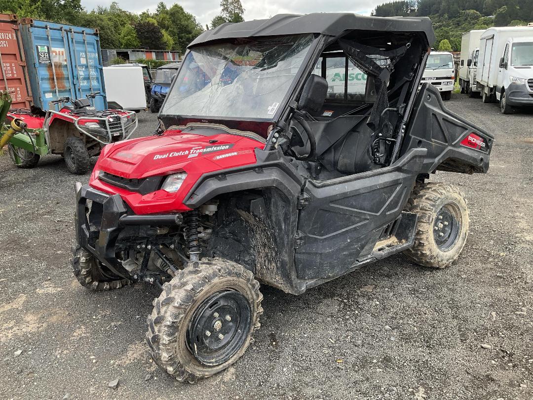 Photo '3' of Honda 1000 Pioneer M3P