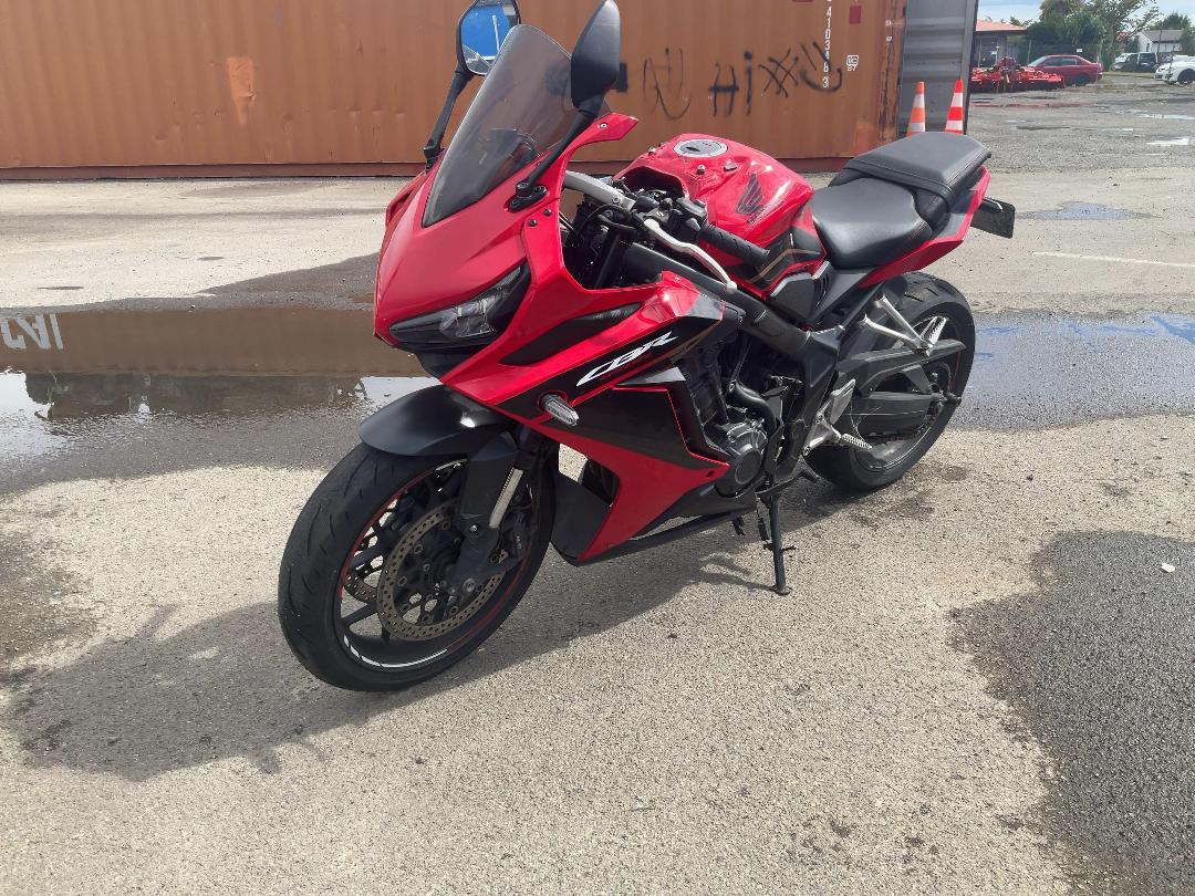 Photo '3' of Honda CBR 650 P