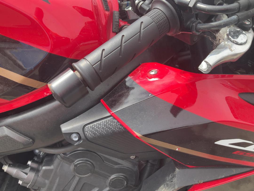 Photo '11' of Honda CBR 650 P