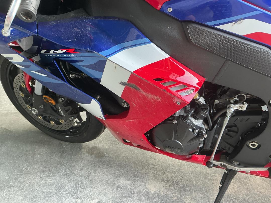 Photo '18' of Honda CBR1000 RRR Photo '18' of Honda CBR1000 RRR