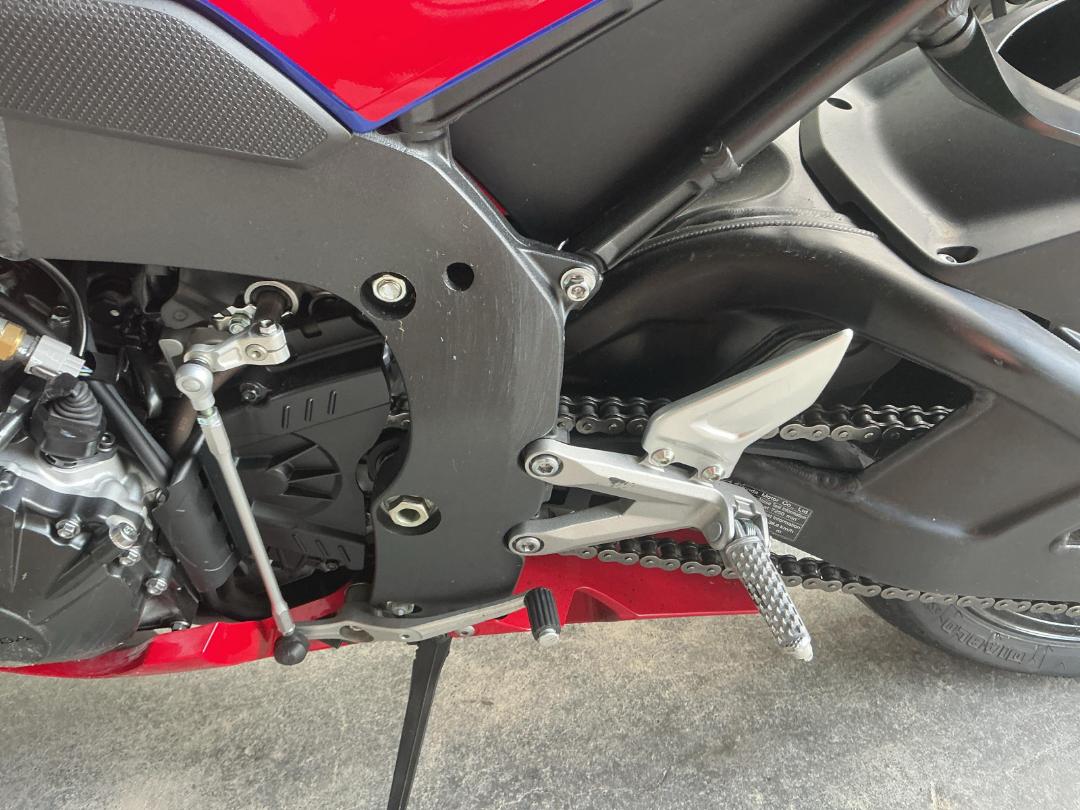 Photo '20' of Honda CBR1000 RRR Photo '20' of Honda CBR1000 RRR