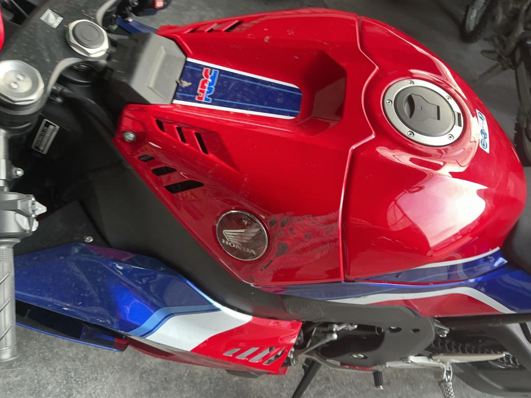 Photo '21' of Honda CBR1000 RRR Photo '21' of Honda CBR1000 RRR