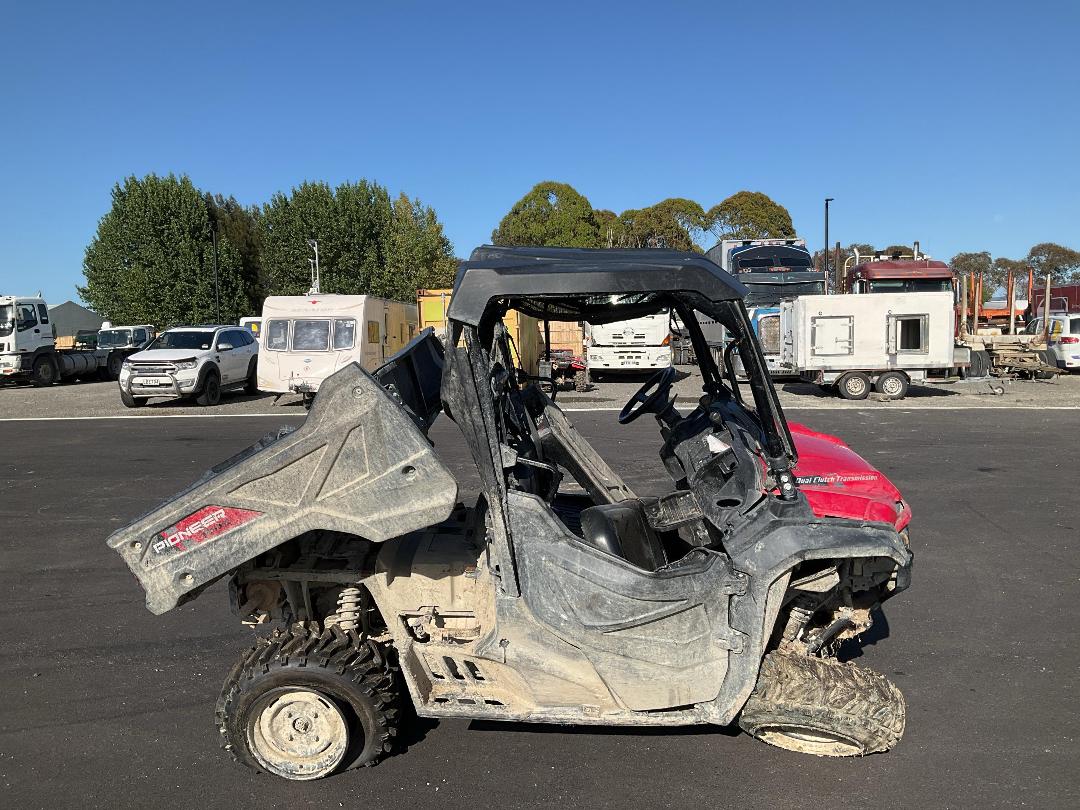 Photo '7' of Honda Pioneer 1000