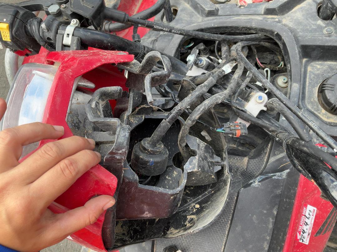 Photo '17' of Honda TRX520 4WD