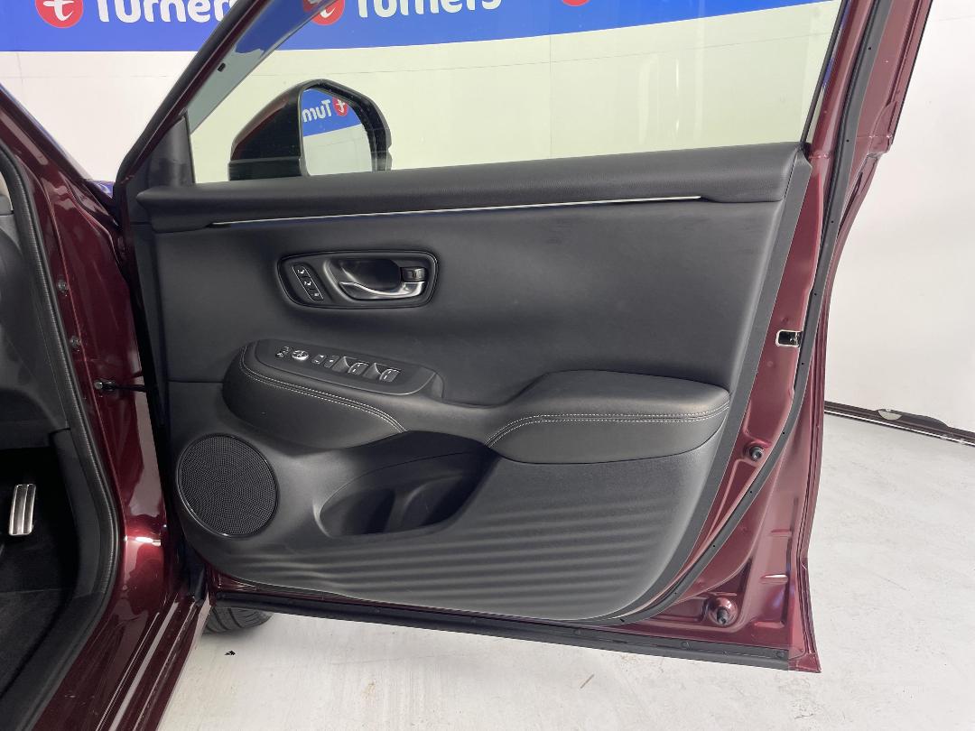 Photo '15' of Honda ZRV