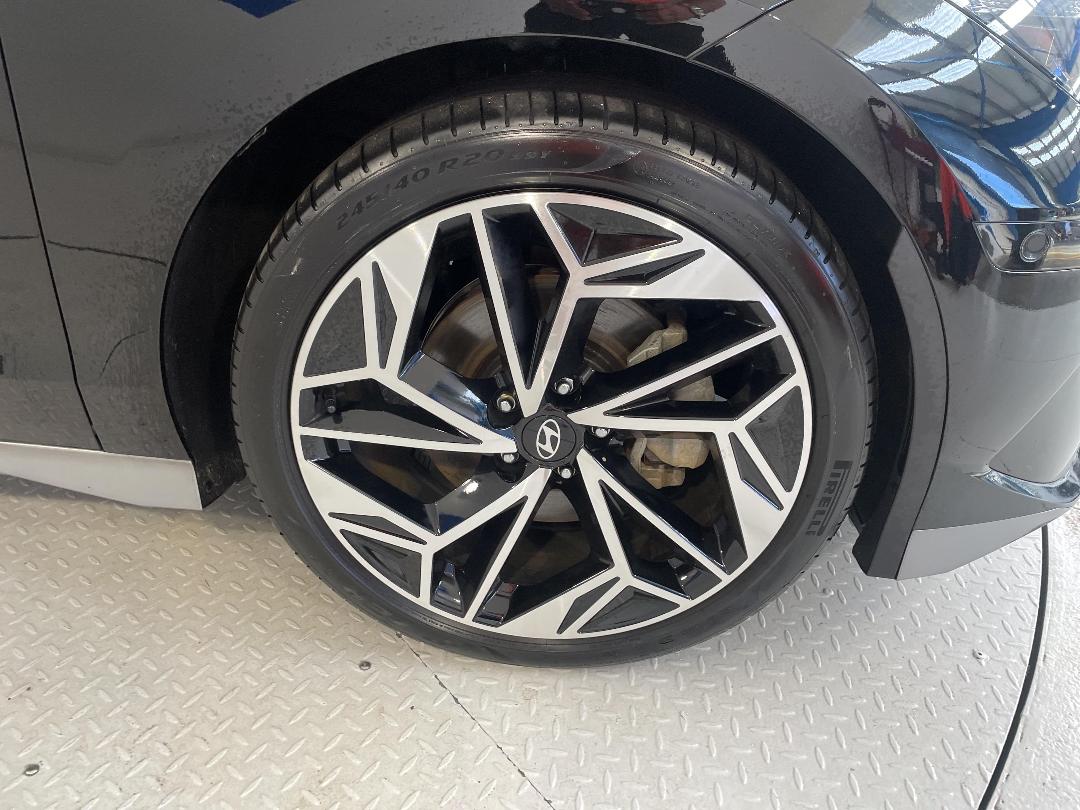 Photo '9' of Hyundai Ioniq 6 Photo '9' of Hyundai Ioniq 6