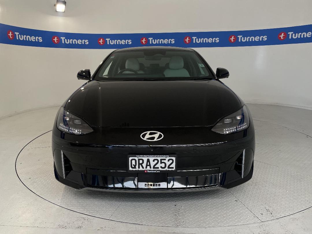 Photo '2' of Hyundai Ioniq 6 Photo '2' of Hyundai Ioniq 6