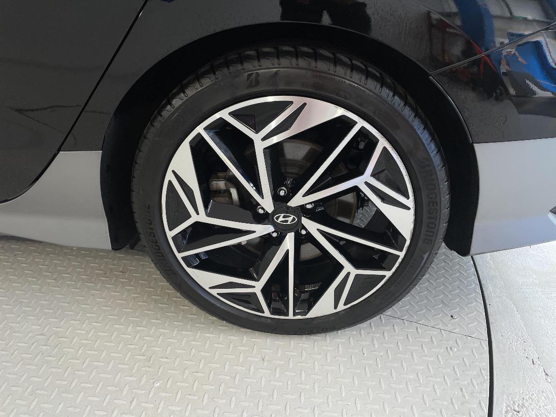 Photo '11' of Hyundai Ioniq 6 Photo '11' of Hyundai Ioniq 6