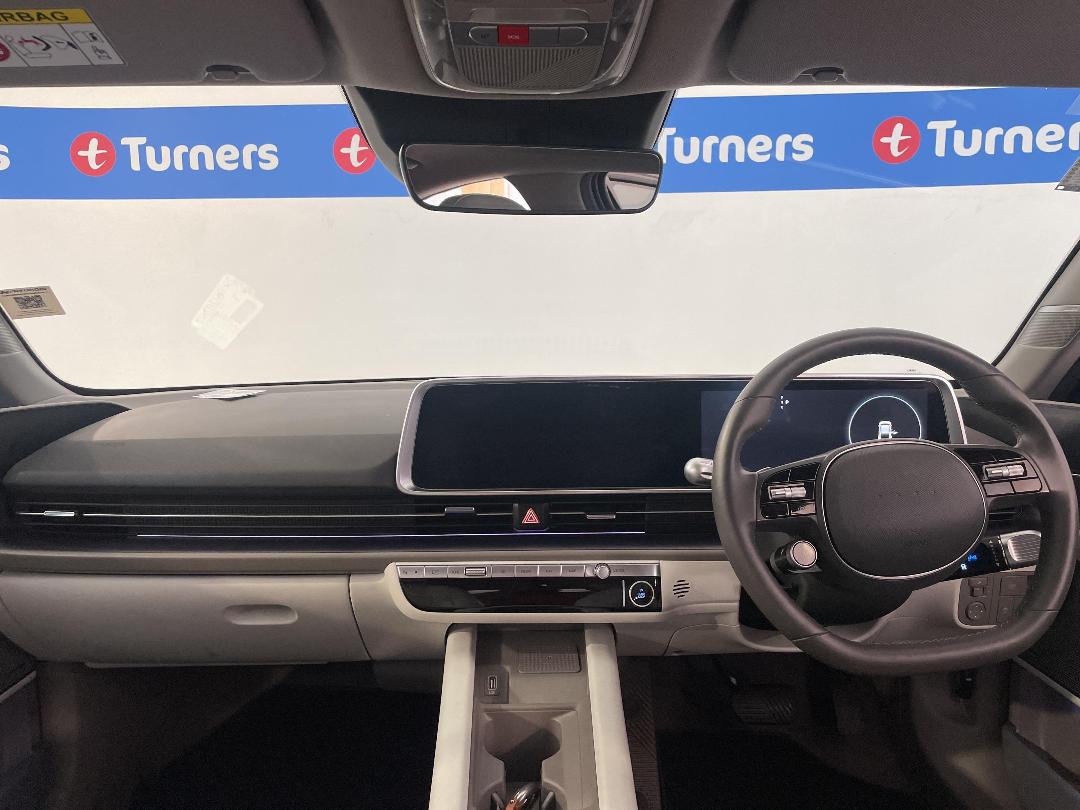 Photo '17' of Hyundai Ioniq 6 Photo '17' of Hyundai Ioniq 6