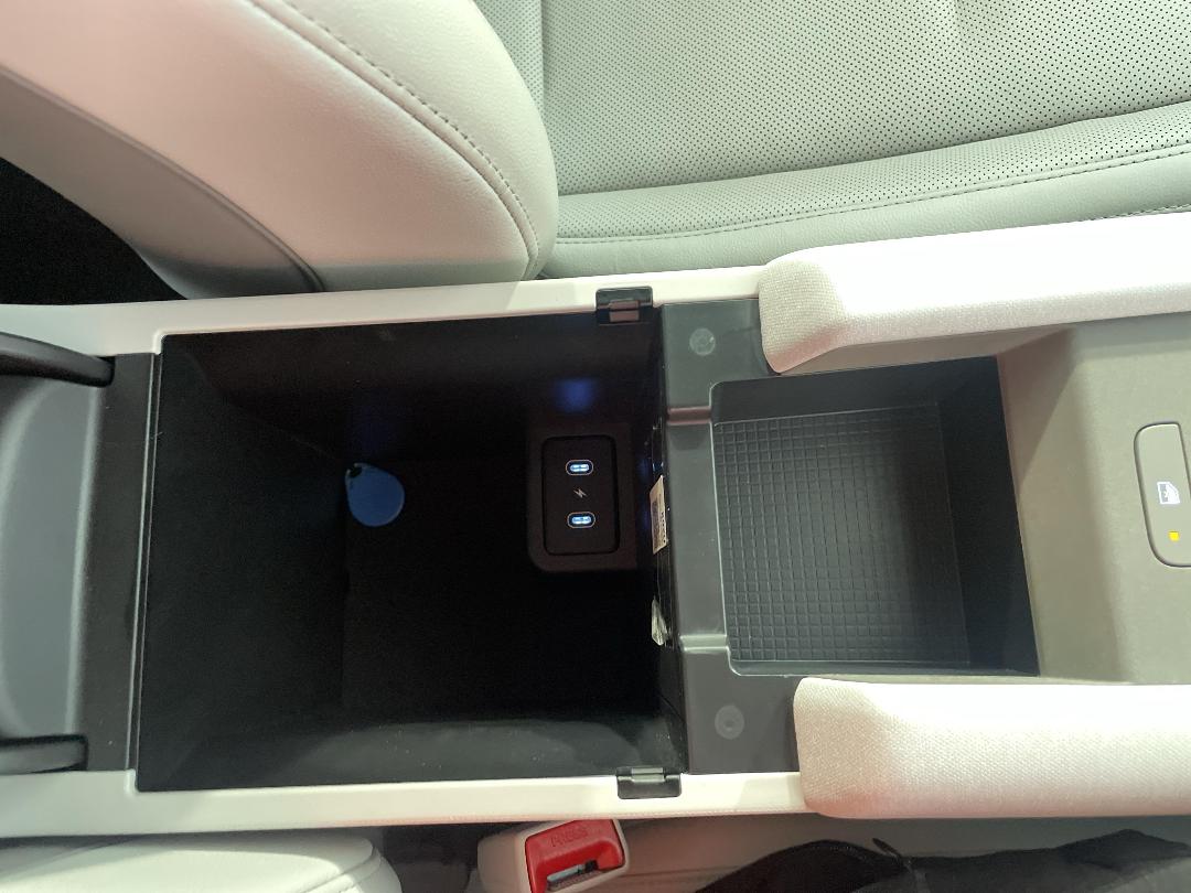 Photo '29' of Hyundai Ioniq 6 Photo '29' of Hyundai Ioniq 6