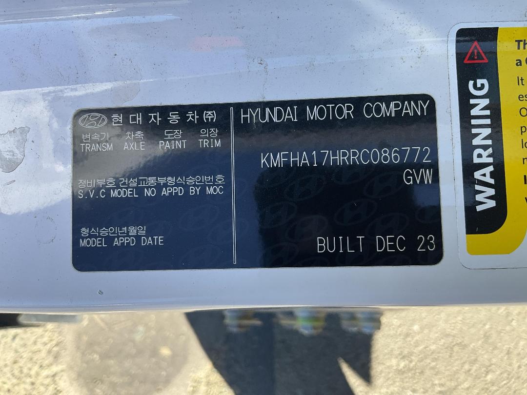 Photo '19' of Hyundai Mighty EX60LA Transporter