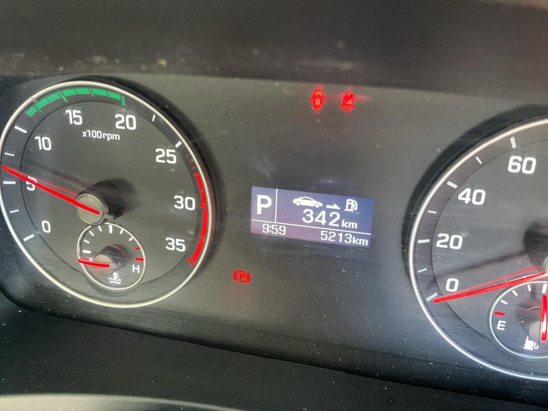 Photo '20' of Hyundai Mighty EX60LA Transporter