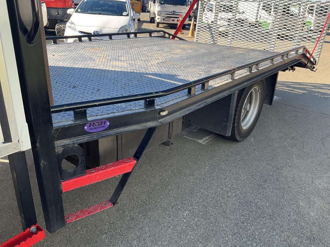 Photo '16' of Hyundai Mighty EX60LA Transporter