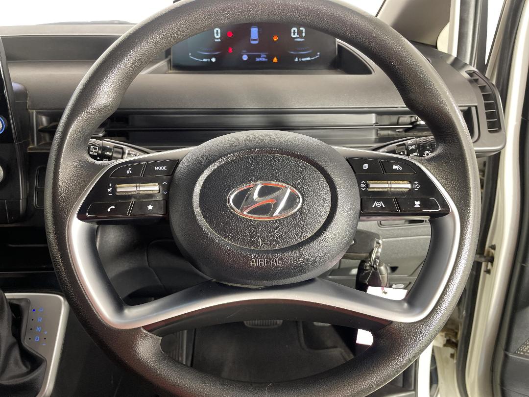 Photo '22' of Hyundai Staria Load Photo '22' of Hyundai Staria Load