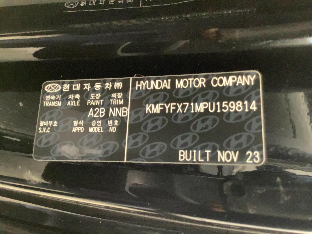 Photo '13' of Hyundai Staria Load