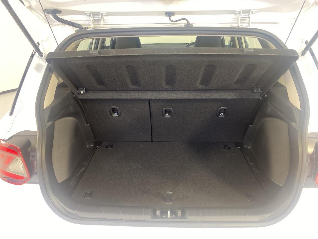 Photo '14' of Hyundai Venue Photo '14' of Hyundai Venue