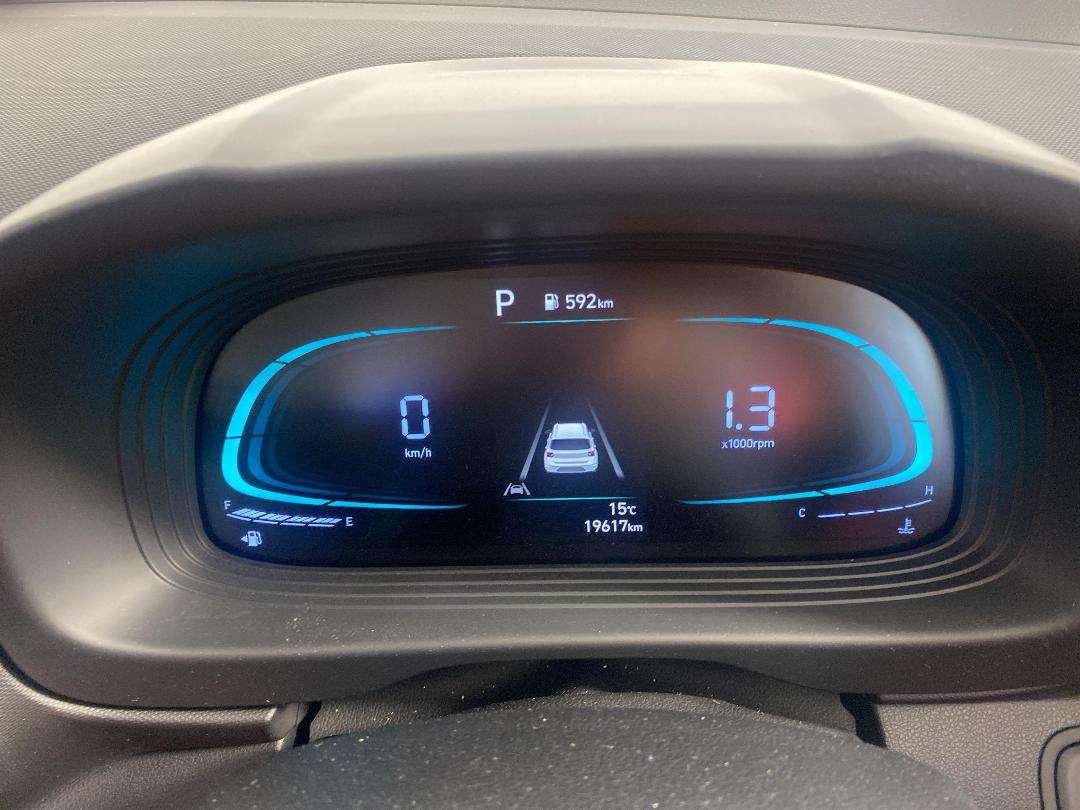 Photo '21' of Hyundai Venue Photo '21' of Hyundai Venue