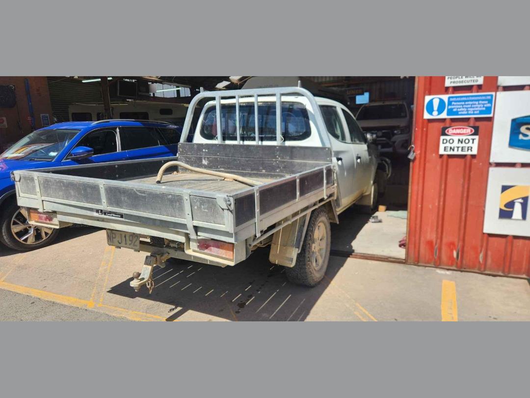 Photo '3' of Isuzu C Series CYJ530 MT Photo '3' of Isuzu C Series CYJ530 MT