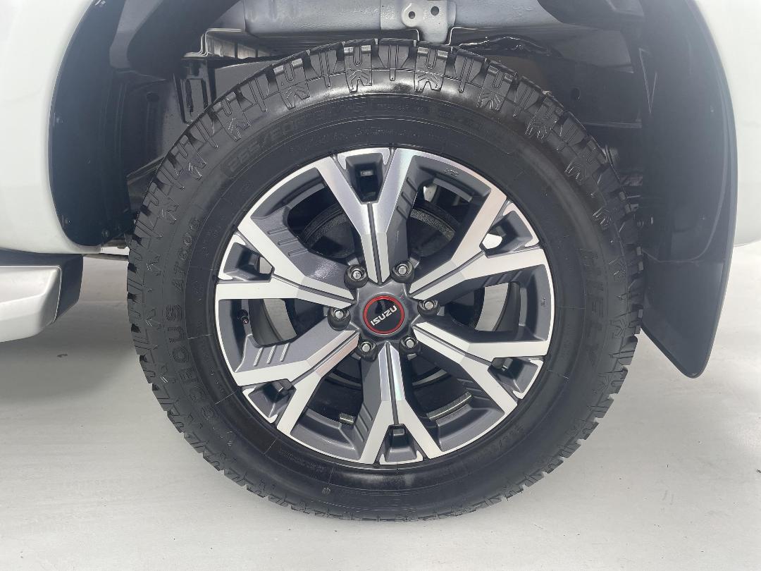 Photo '11' of Isuzu D-MAX