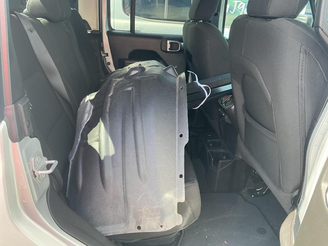 Photo '25' of Jeep Gladiator Night Eagle Photo '25' of Jeep Gladiator Night Eagle